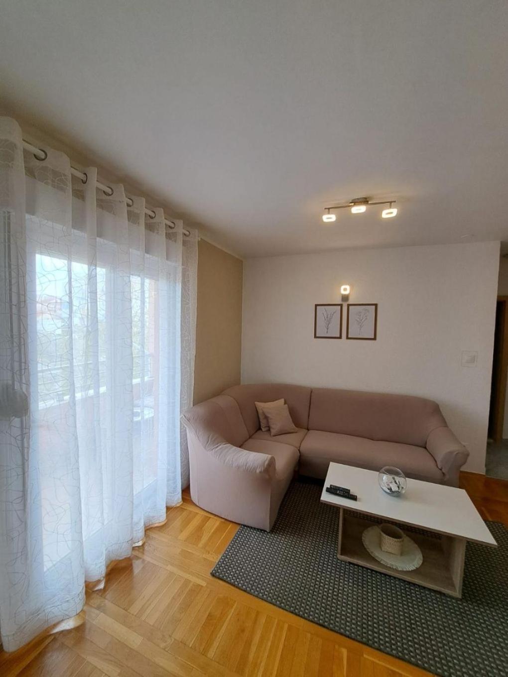 Apartment Slava - Close To The Mall สปลิท ภายนอก รูปภาพ
